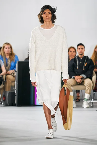 Look 17